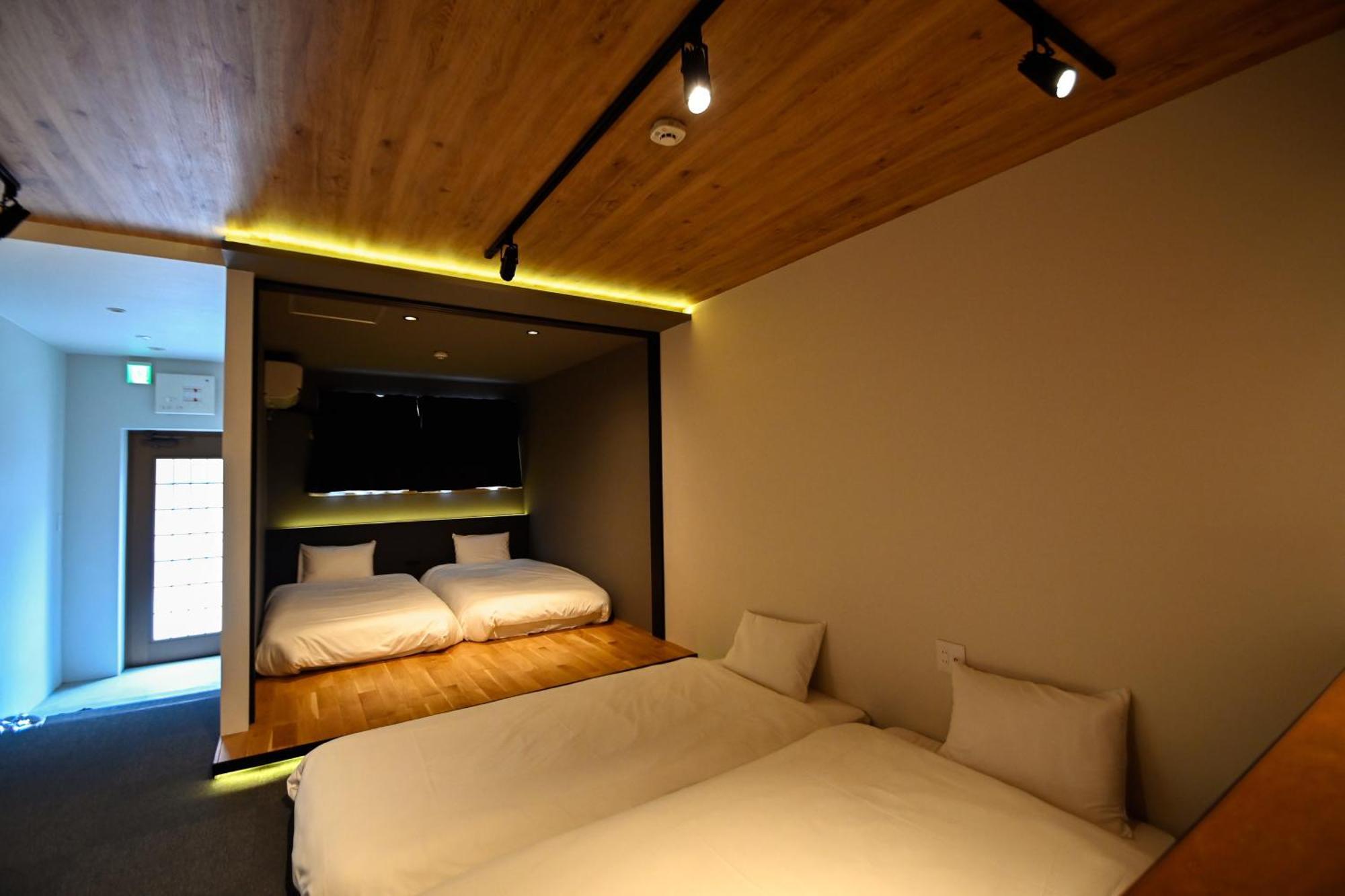 Sekai Hotel Deep Osaka Experience Yao Extérieur photo